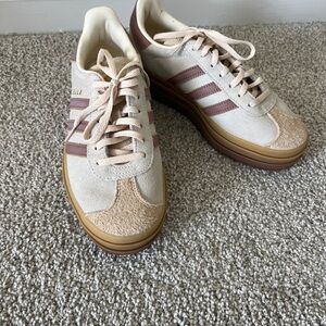 NWOT - Adidas Beige Suede Sneakers with Mauve Stripes